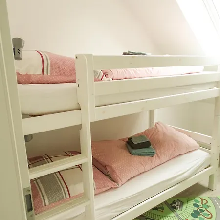 Ostarle Apartment *